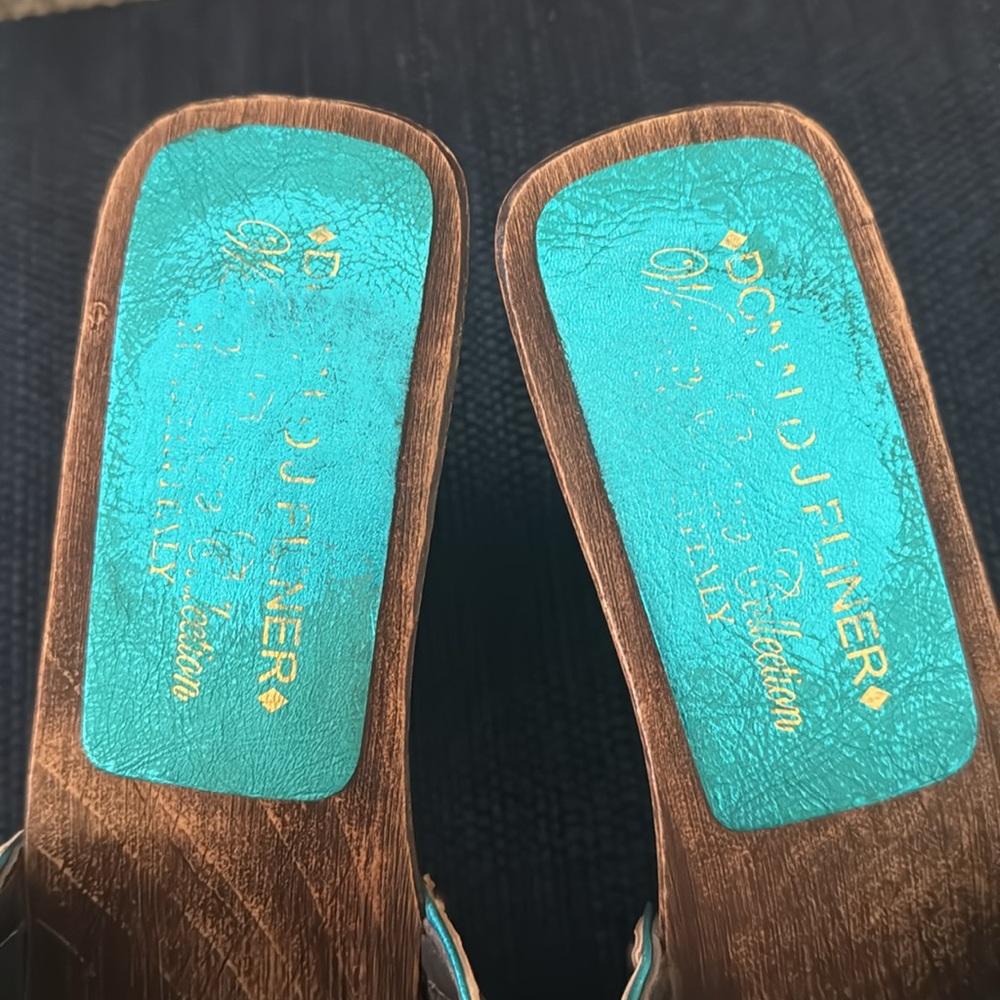 Donald Pliner sandals - Picture 3 of 8